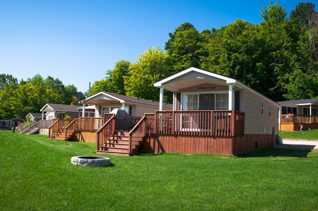 Mccreary'S Beach Resort Перт Экстерьер фото
